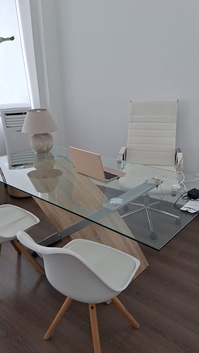 Interno dello studio a Milano dove riceve la Dott.ssa Catella